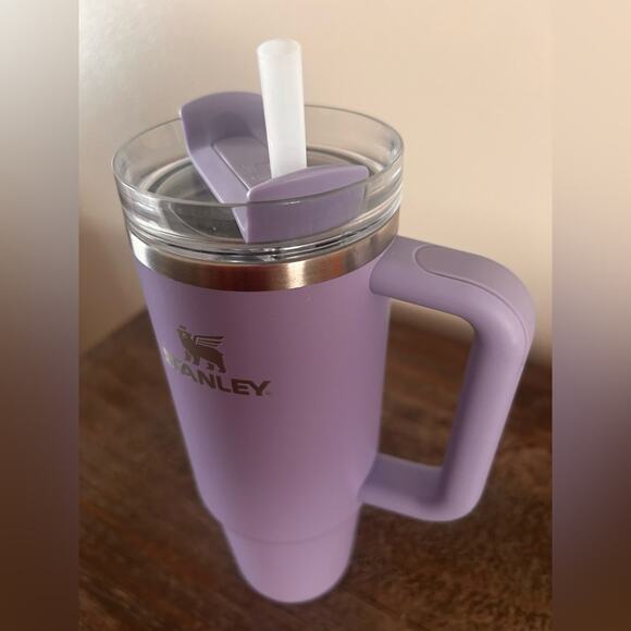 Stanley Quencher H2.0 Tumbler 30 oz. Purple - Picture 5 of 5